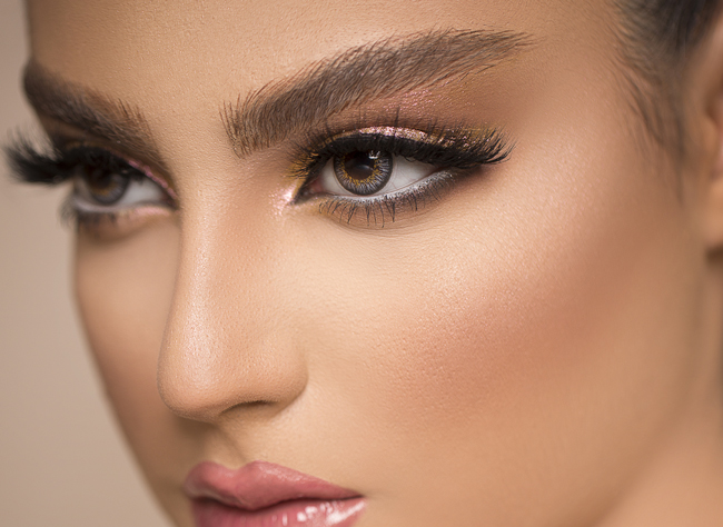 Fluffy forma szemöldök